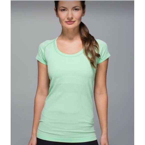 lululemon athletica Tops - Lululemon Swiftly Tech Short Sleeve Green Heathered Pistachio Size 8 Tshirt